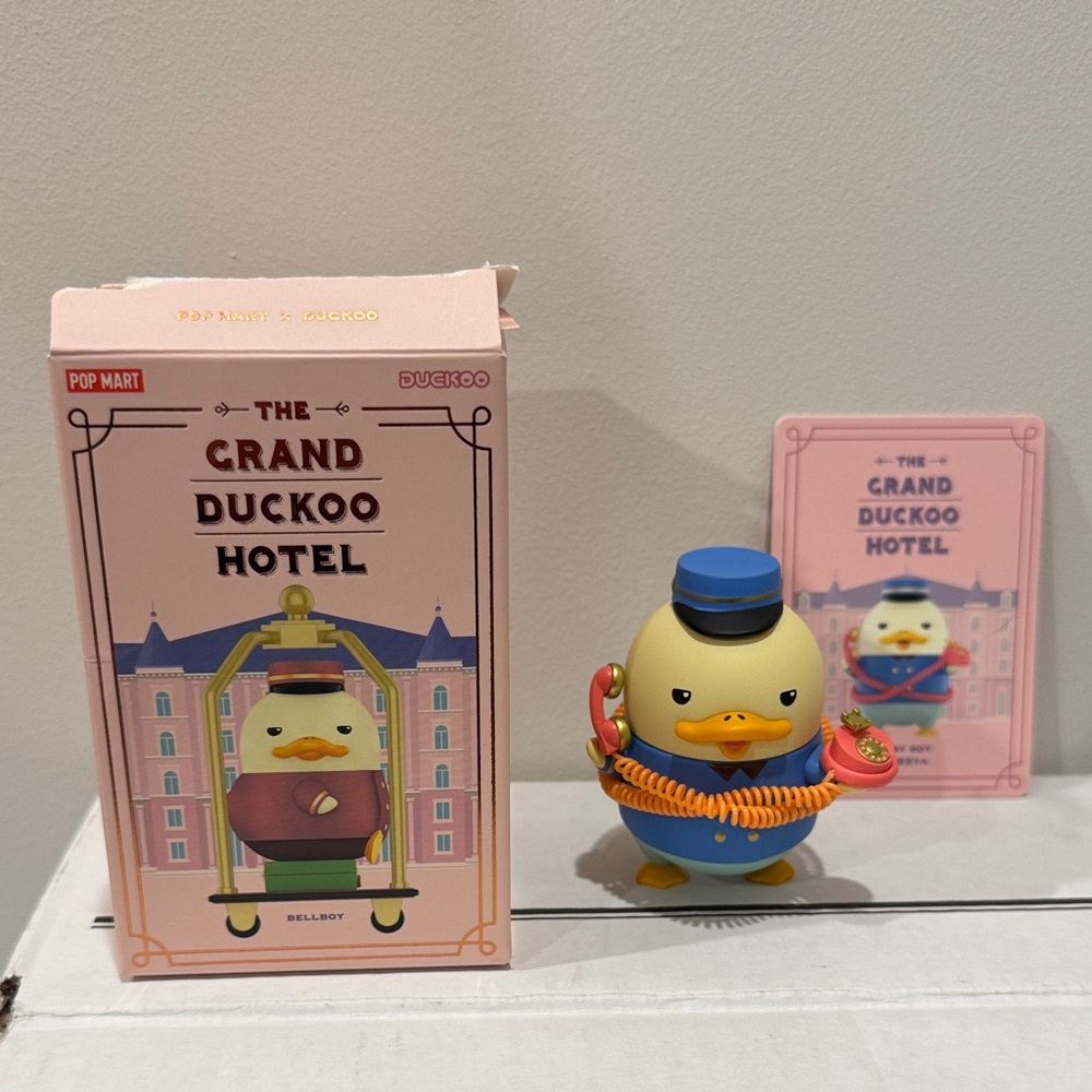 Pop Mart Duckoo Hotel Action Figure - Blue and Yellow